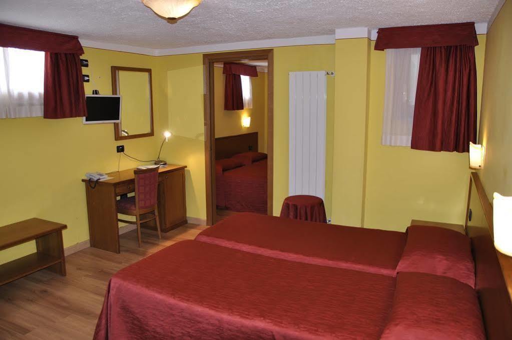 Hotel Sud Ovest Sestriere Exterior foto
